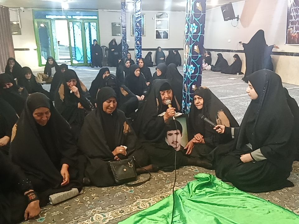 از مویه تا محفل قرآن، مسجد کوثر ایلام در سوگ امام امت