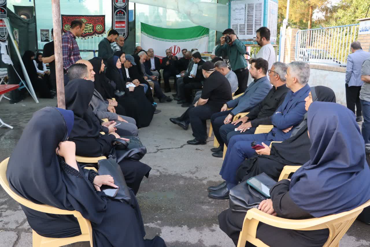 اسکان ۲۵ هزار نفر در ایام مراسم بدرقه پیکر رهبر شهید در مرکز استان سمنان