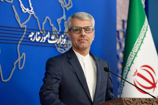 بقائی: با عمان توافق کردیم مذاکرات درباره امنیت دریایی در هرمز را ادامه دهیم