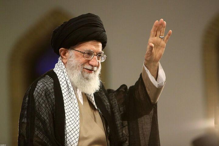 مترجم چینی: چه کسی می‌تواند آیت الله خامنه‌ای را فراموش کند؟