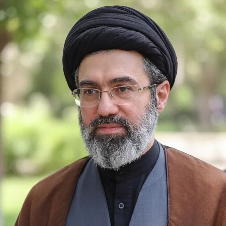 رابطه قرآن و امام(ع) در کلام آیت‌الله سیدمجتبی حسینی خامنه‌ای
