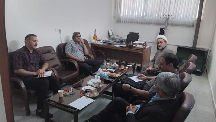 تدوین کتاب جامع نامداران و مشاهیر شازند آغاز شد
