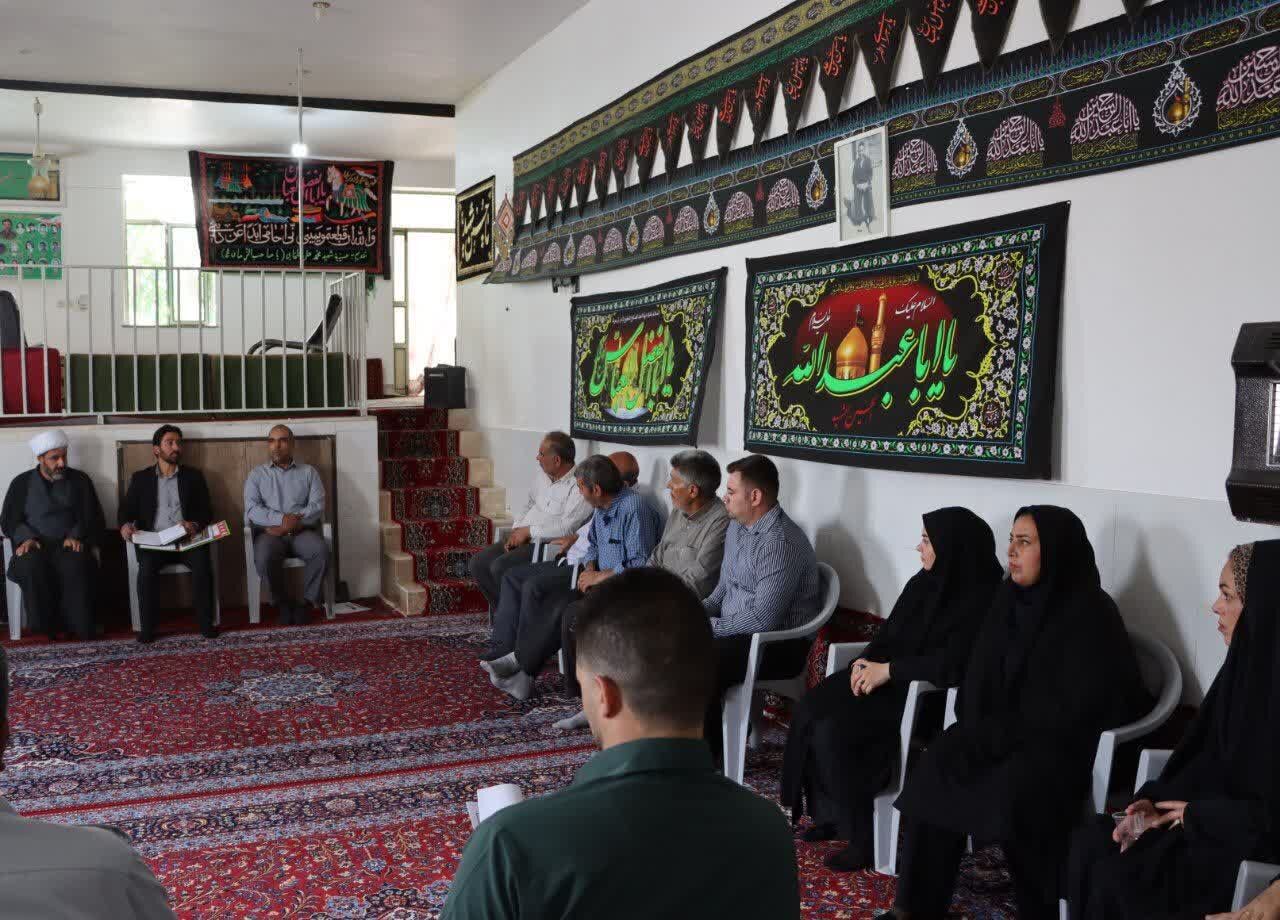 شهر تلخاب میزبان نشست شورای پیشرفت محله با حضور فرماندار فراهان
