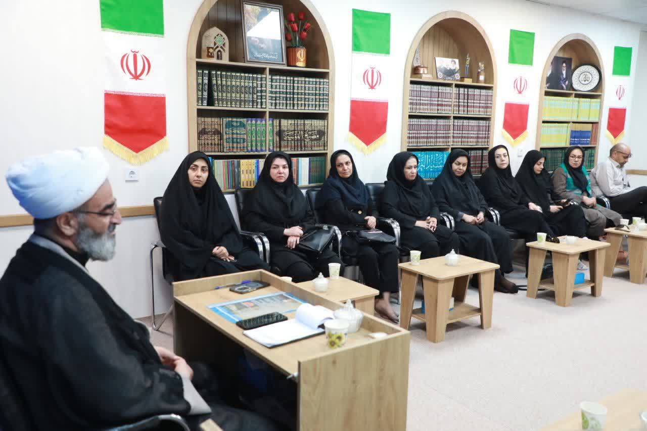رسیدگی به محرومان و نیازمندان مهمترین وظایف حکومت اسلامی است
