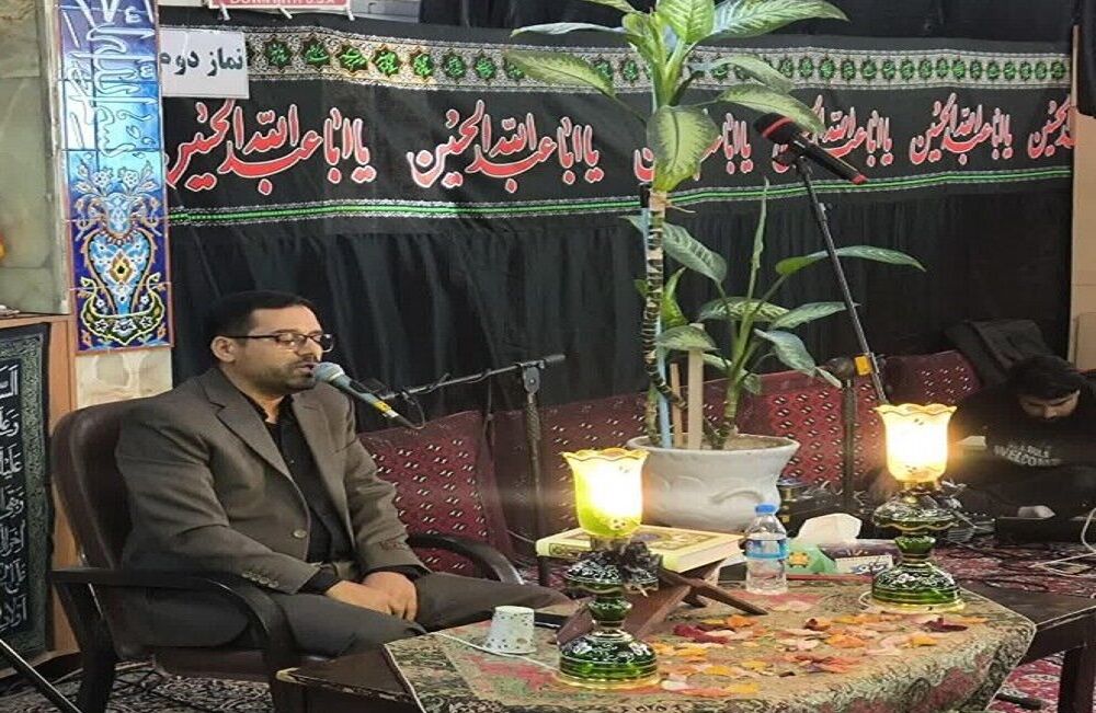 دانشگاهیان علوم پزشکی کرمانشاه در محفل انس با قرآن، یاد شهدای جنگ رمضان را گرامی داشتند