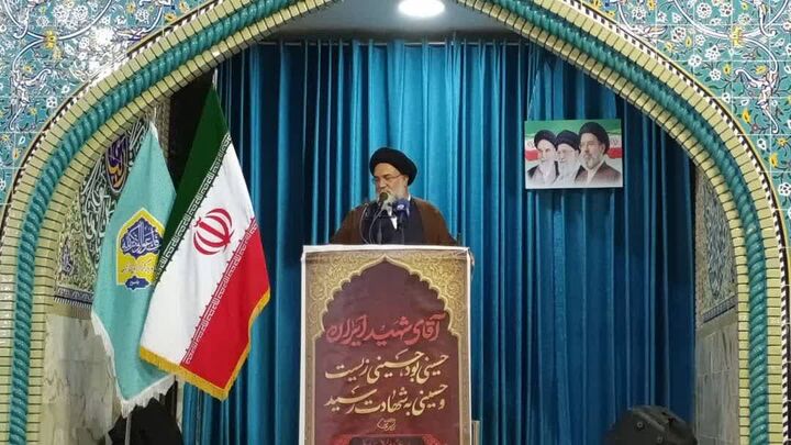 صلحی که معنای آن تسلیم شدن در برابر دشمن باشد، قابل قبول نیست