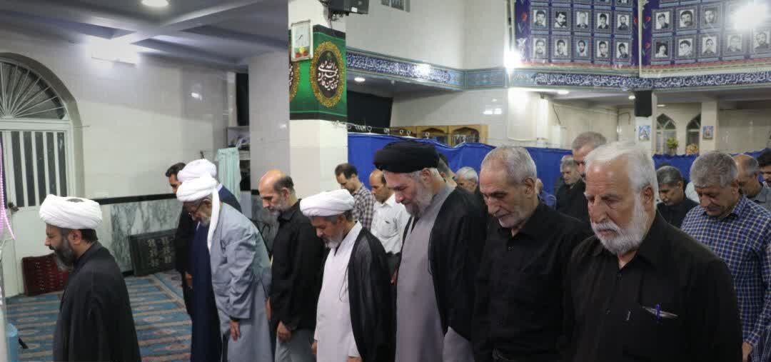 وحدت و حضور در صحنه، رمز پیروزی ملت ایران است