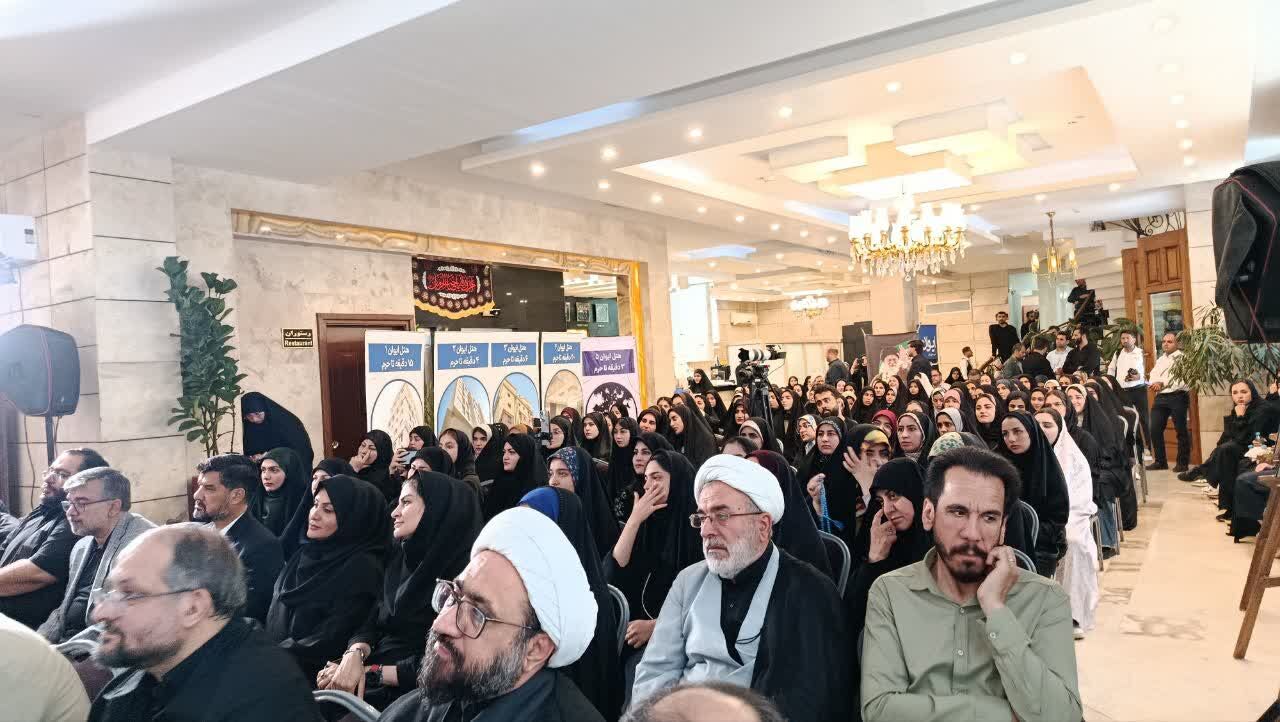 نقش تحولآفرین زیارت امام هشتم(ع) در زندگی جوانان