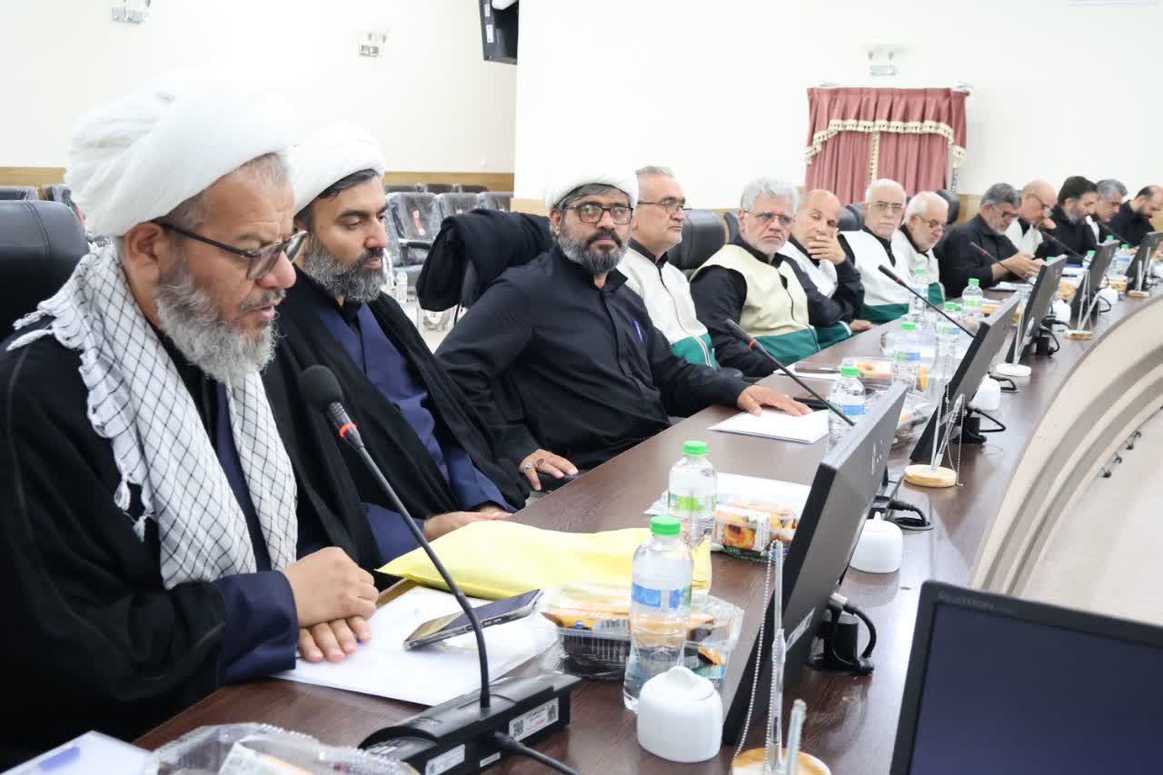 برگزاری گردهمایی اعضای شورای هماهنگی کانون‌های خدمت رضوی  استان سمنان در مشهد مقدس
