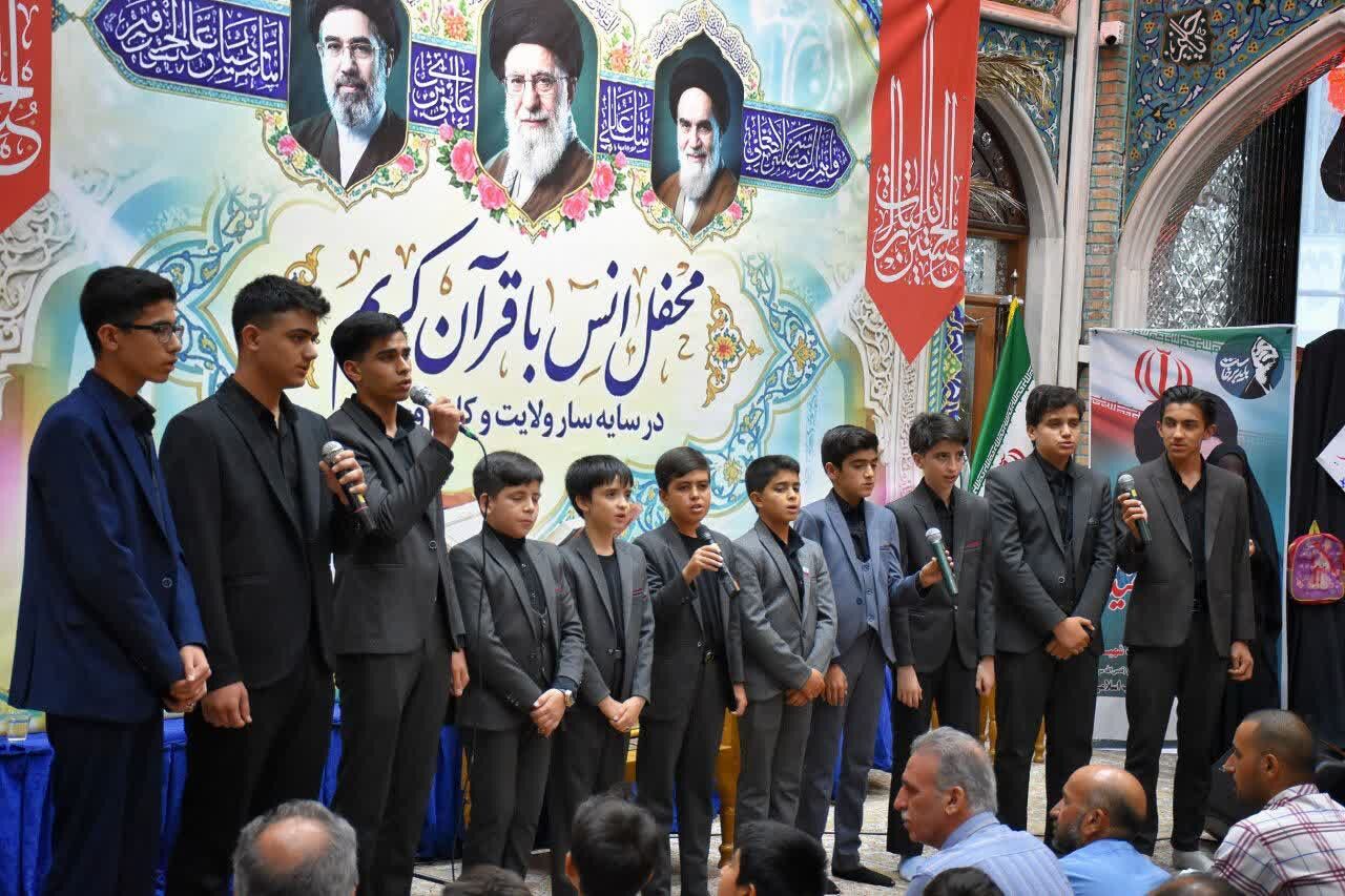 محفل قرآنی در حسینیه ابوالفضلی‌ نیشابور