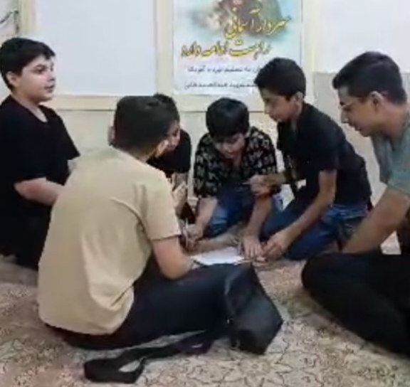 مهارت‌آموزی در سایه مسجد؛ نوجوانان لارستانی «تفکر خلاق» و «حل مسئله» را تمرین کردند