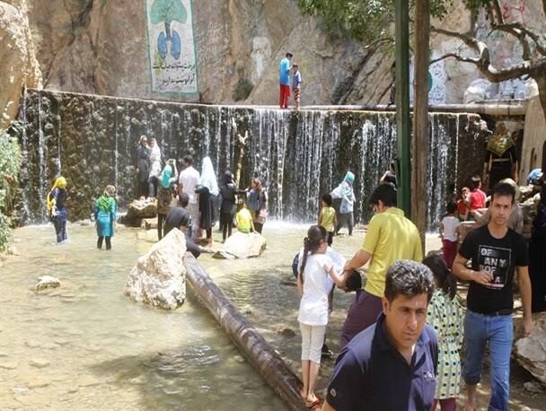 آبشار یاسوج؛ پناهگاه خنک طبیعت برای گردشگران تابستانی از سراسر ایران