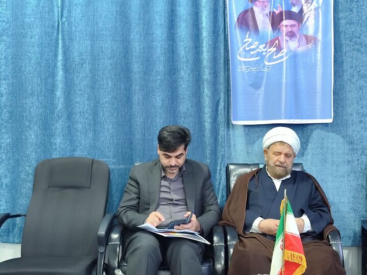 خالی ماندن میدان خیابان به صلاح نیست/ حضور امروز یک واجب کفایی است