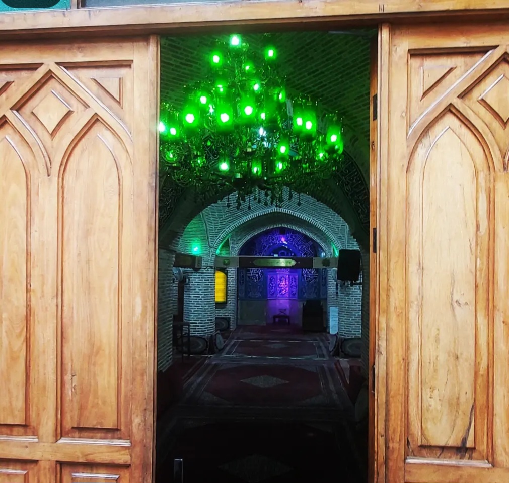 مسجد همت‌آباد؛ بنایی تاریخی با قدمتی قریب۱۷۰ ساله