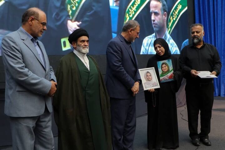دهمین کنگره ملی شعر ایثار با معرفی برگزیدگان به کار خود پایان داد