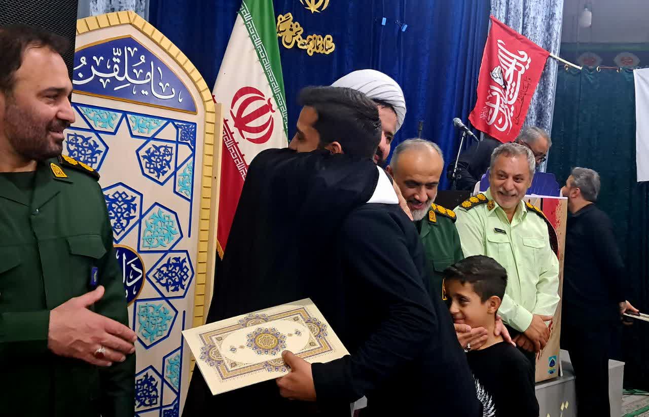 نماز جمعه سنگر وحدت و بصیرت/ ملت عمارگونه، در برابر فتنهها میایستد