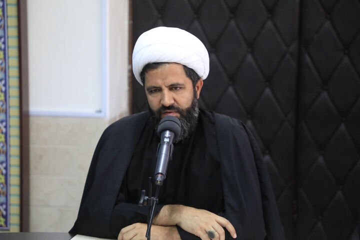 بقاع متبرکه و گلزار شهدا محور حرکت جاماندگان اربعین شوند