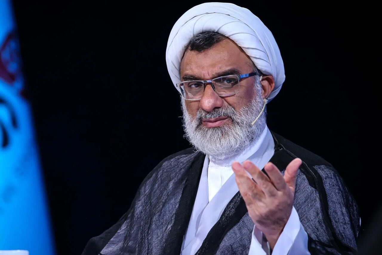 حجت‌الاسلام خسروپناه: رهبر شهید تمسک و انس عمیقی با قرآن داشتند