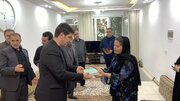 دیدار استاندار کردستان با خانواده دو شهید جنگ رمضان در سنندج