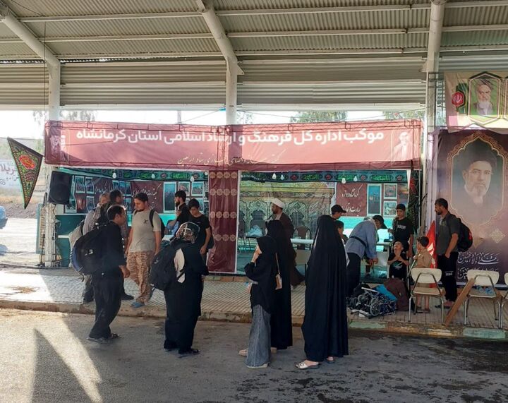 هنر در مسیر اربعین جان گرفت/ موکب فرهنگ و هنر خسروی روایتگر حماسه عاشورا شد