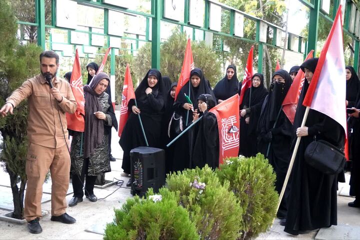روایت مقاومت از صحن مسجد تا گلزار شهدا؛ یادواره شهدای «پنج پنج» اراک برگزار شد