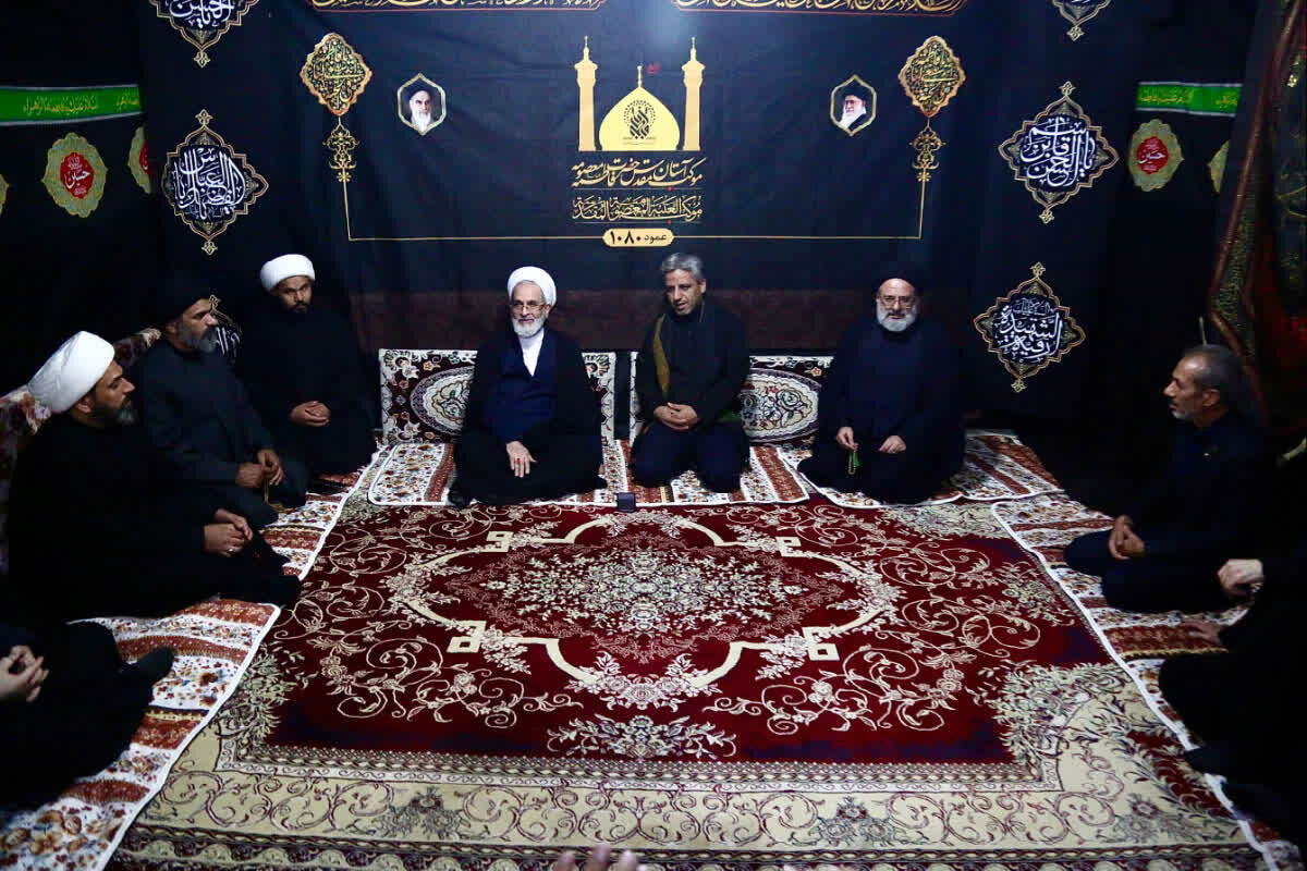 بازدید آیت‌الله اعرافی از موکب حضرت معصومه (س)