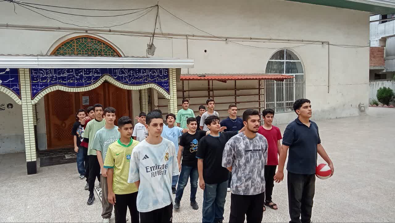مسجد، کانون نشاط؛ پاتوق تابستانی نوجوانان نکایی در زینبیه