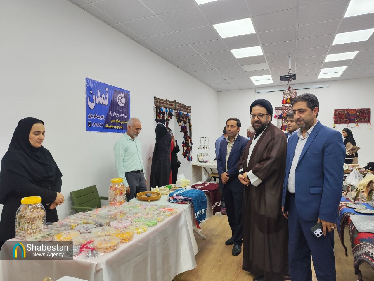 هنر ویترین میخواهد/ مدیرکل فرهنگ و ارشاد اسلامی از آغاز مسیری تازه برای دیده شدن هنر جنوب کرمان خبر داد