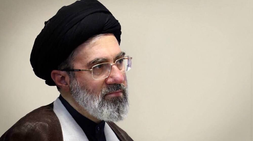 ترسیم نقشه راه برای حمایت راهبردی از محور مقاومت در پیام رهبر انقلاب