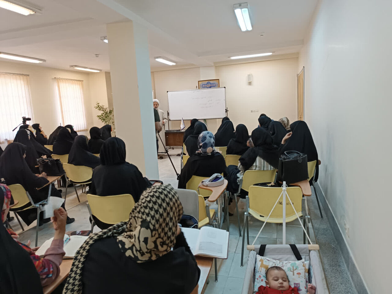 تحول فرهنگی با رویکرد خانواده محوری کانون مهدی موعود فلاورجان