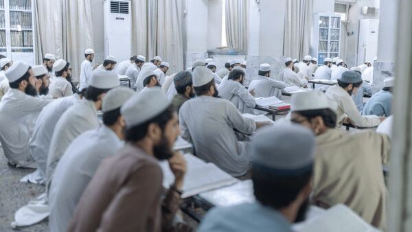مهلت ثبت‌نام آزمون مراکز تخصصی علوم دینی اهل سنت تا ۱۵ مرداد