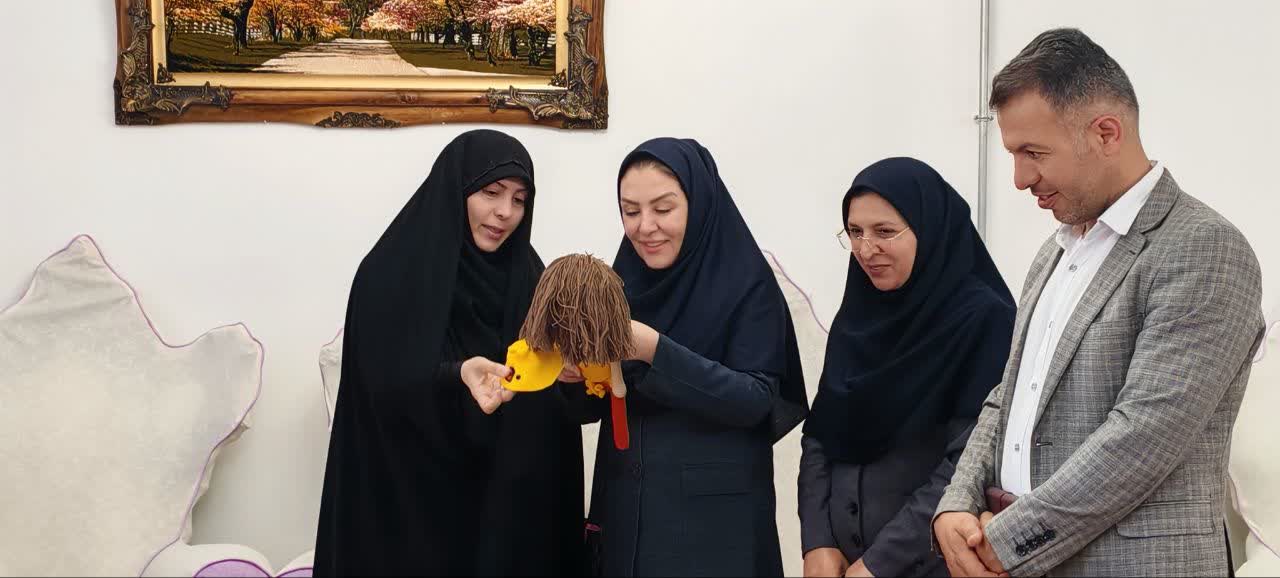 با تار و پود اراده، مرزهای ناتوانی را درنوردید/ آیسان الگویی برای جوانان استان