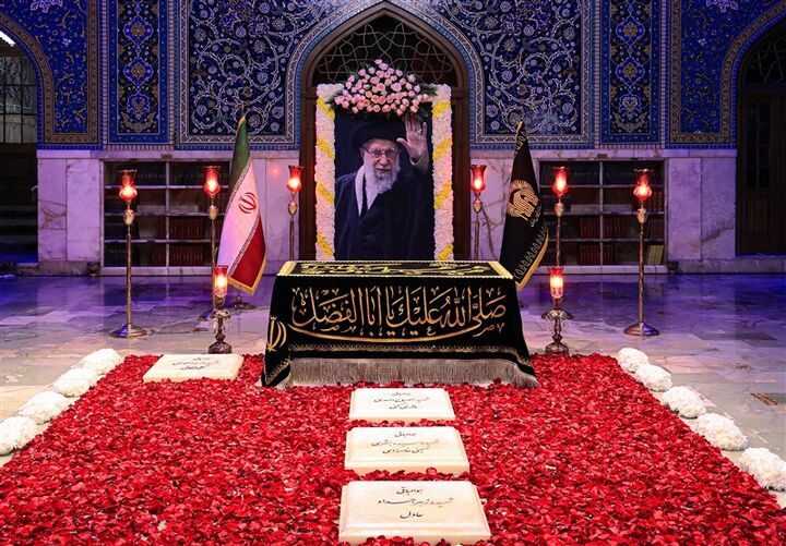 برنامه های حرم رضوی برای بزرگداشت رهبر شهید