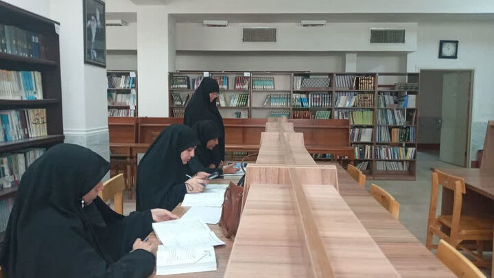 ارزیابی تخصصی طلاب لرستانی در فراخوان «ناب ۱۱» با هدف شناسایی طلاب مستعد