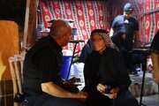 پدربزرگ، فرزندان و ۳۵ خادم؛ روایت یک موکب خانوادگی در مسیر زائران اربعین