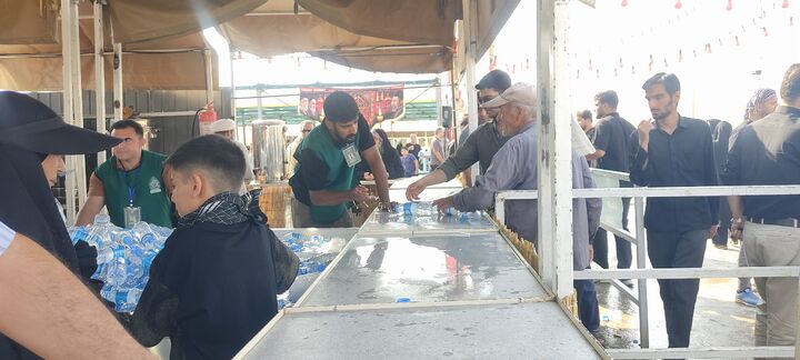 خدمت ۵۰ خادم آبدانانی در موکب «الغدیر» مرز مهران