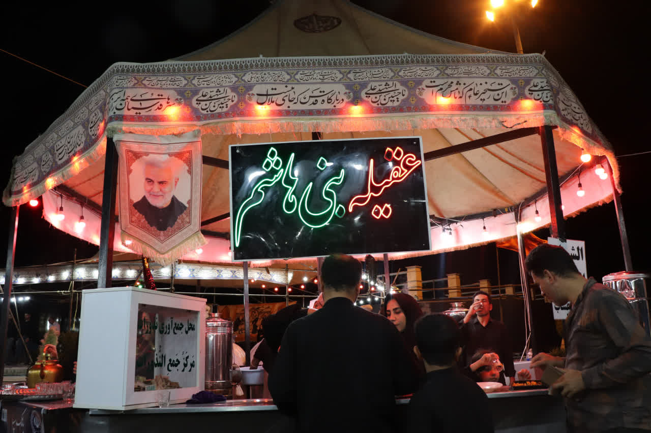وقتی قلمها در مسیر عشق به خدمت خادمان میدرخشند؛ روایت شیفت خادمی خبرنگاران ملایری در مسیر اربعین
