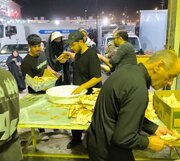 از توزیع ۳ هزار وعده غذایی تا برنامه‌های فرهنگی آرمان برای زائران