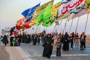 خدمت‌رسانی به زائران در موکب حضرت ابوالفضل(ع) لرستان در شهر نجف