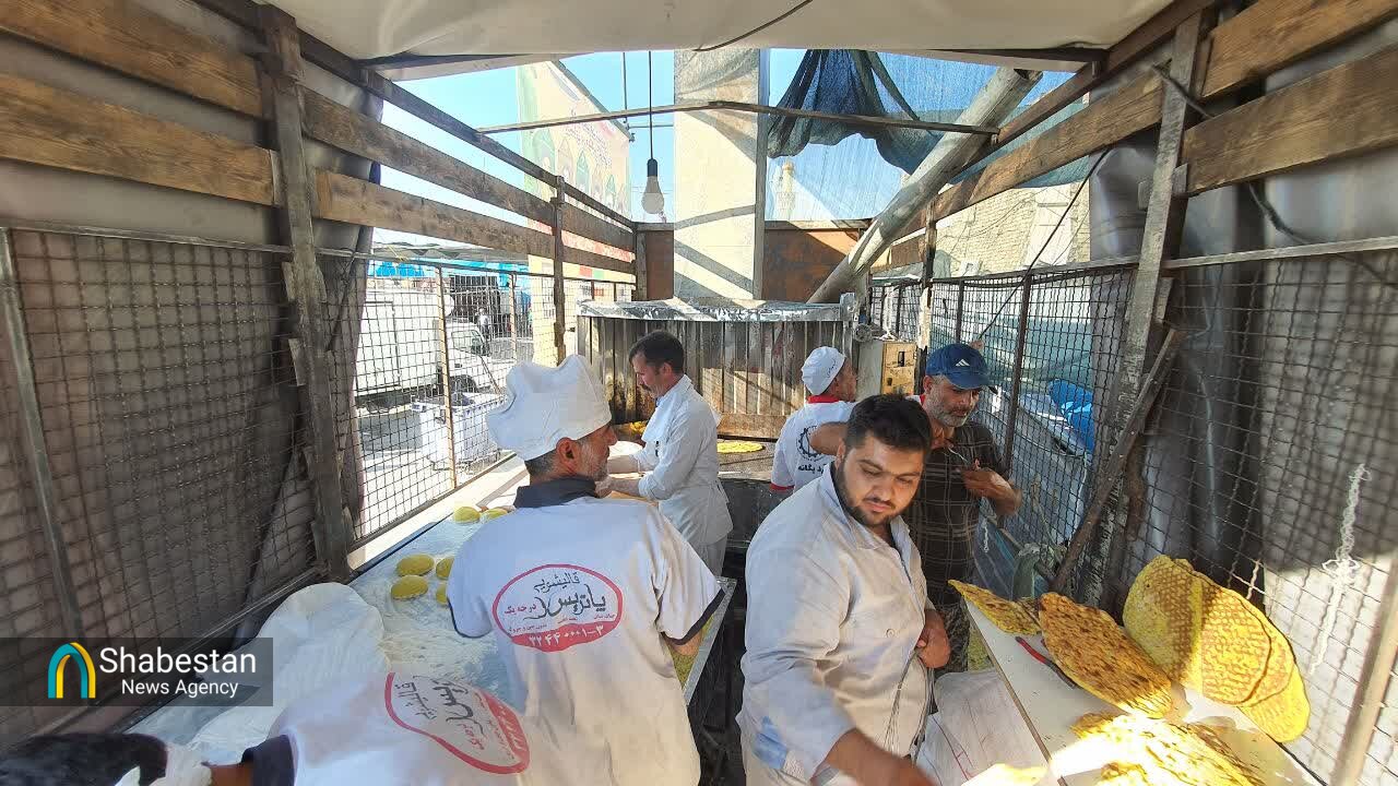 پرچمداران اهل‌بیت(ع)؛ روایت ۶۴ خادم بیرجندی از میزبانی عاشقان حسین(ع)
