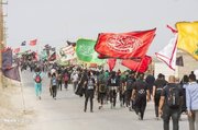 جلوه‌هایی زیبا از خدمت‌رسانی موکب امام علی(ع) روستای بلوران به زائران اربعین