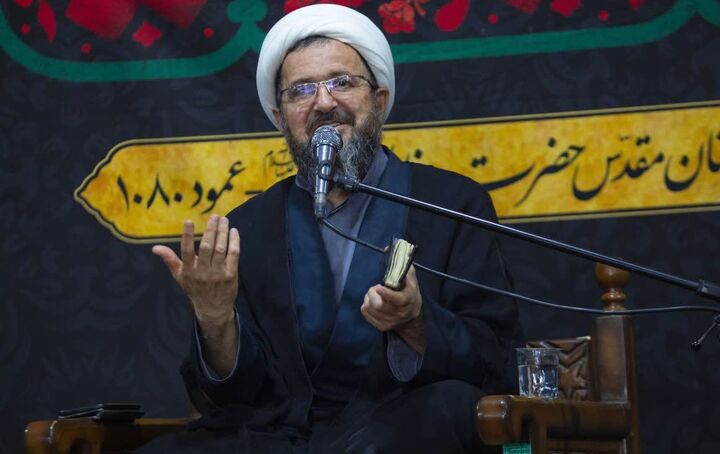 شایستگی برای یاری امام زمان(عج) در گرو تبعیت از نائب ایشان در عصر غیبت است