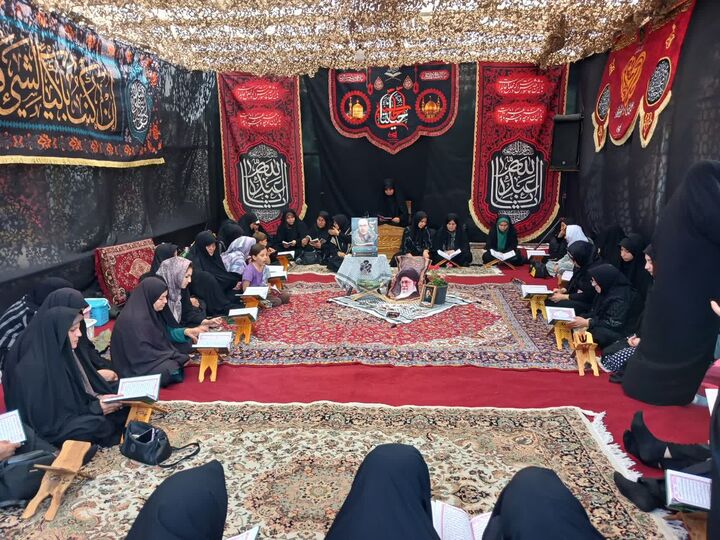ختم قرآن و یادبود شهید حبیب فیضی در موکب قرارگاه فرهنگی هنری امام جعفر صادق(ع)