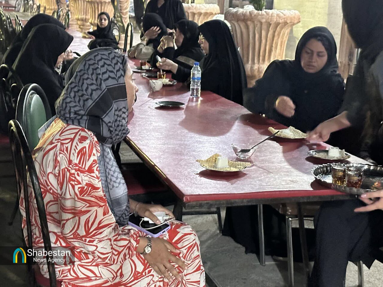 روایت خدمترسانی موکب صاحبالزمان(عج) کوهدشت به زائران اربعین/ از اطعام و اسکان تا «نائب شهید»