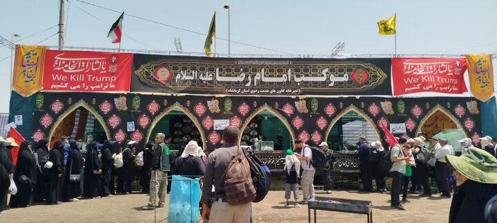 خدمت عاشقانه خادمیاران رضوی در مسیر اربعین؛ از پذیرایی زائران تا تربیت حسینی کودکان