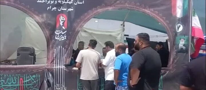 ۱۱ سال خدمت بی‌وقفه؛ موکب شهدای چرام در عمود ۲۵۳ شلمچه میزبان زائران اربعین