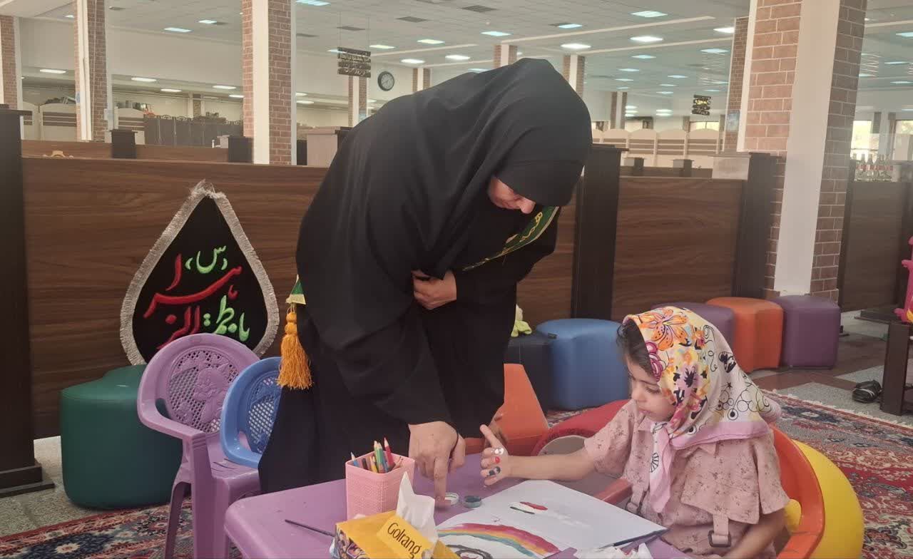 خدمت عاشقانه خادمیاران رضوی در مسیر اربعین؛ از پذیرایی زائران تا تربیت حسینی کودکان