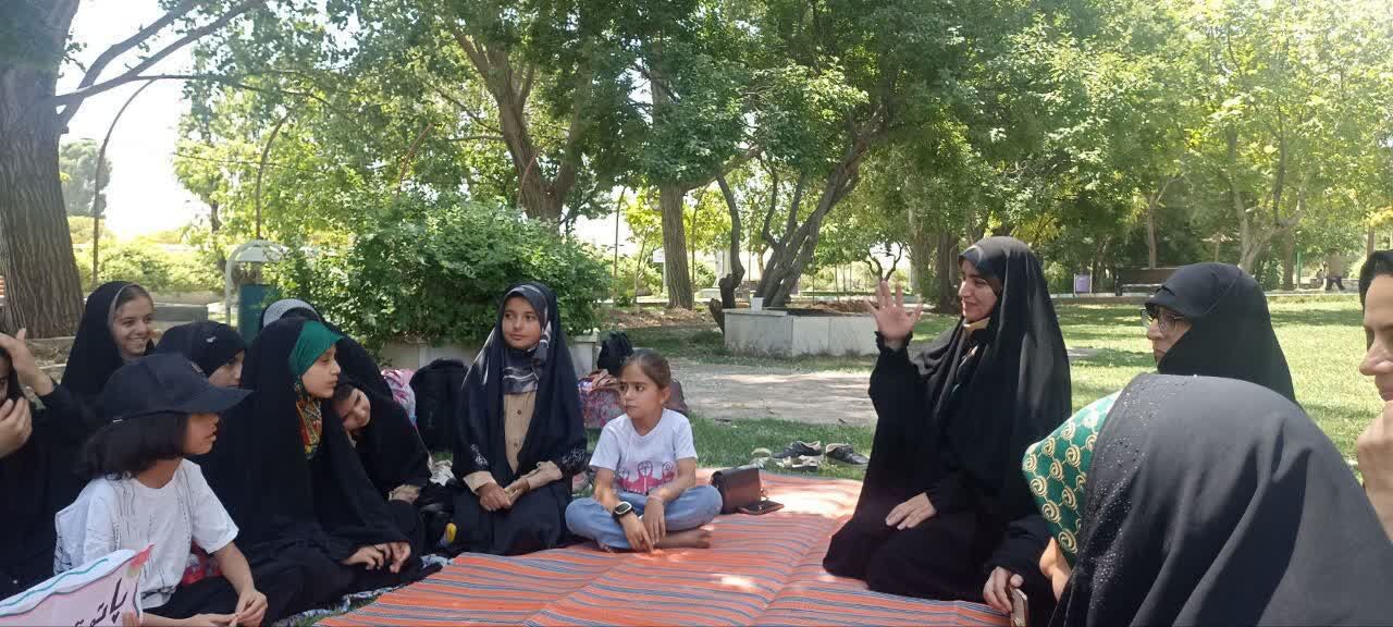 برگزاری اردوی یک‌روزه دخترانه کانون شهدای طوغان در سراب قروه