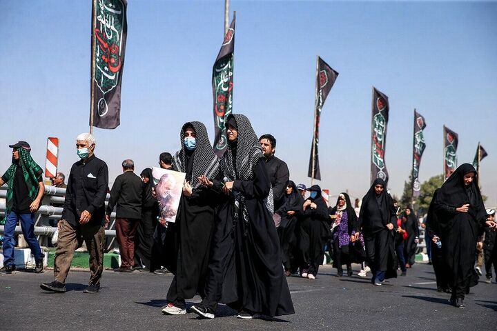 هدیه‌های دوستی دختران خراسان شمالی به دختران عراق در مشایه حسین