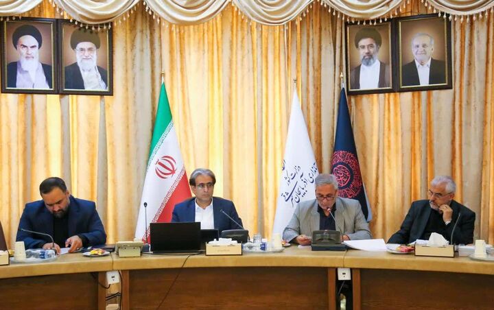 ساماندهی مزار شهدا با اخذ نظر خانواده‌های ایشان صورت گیرد